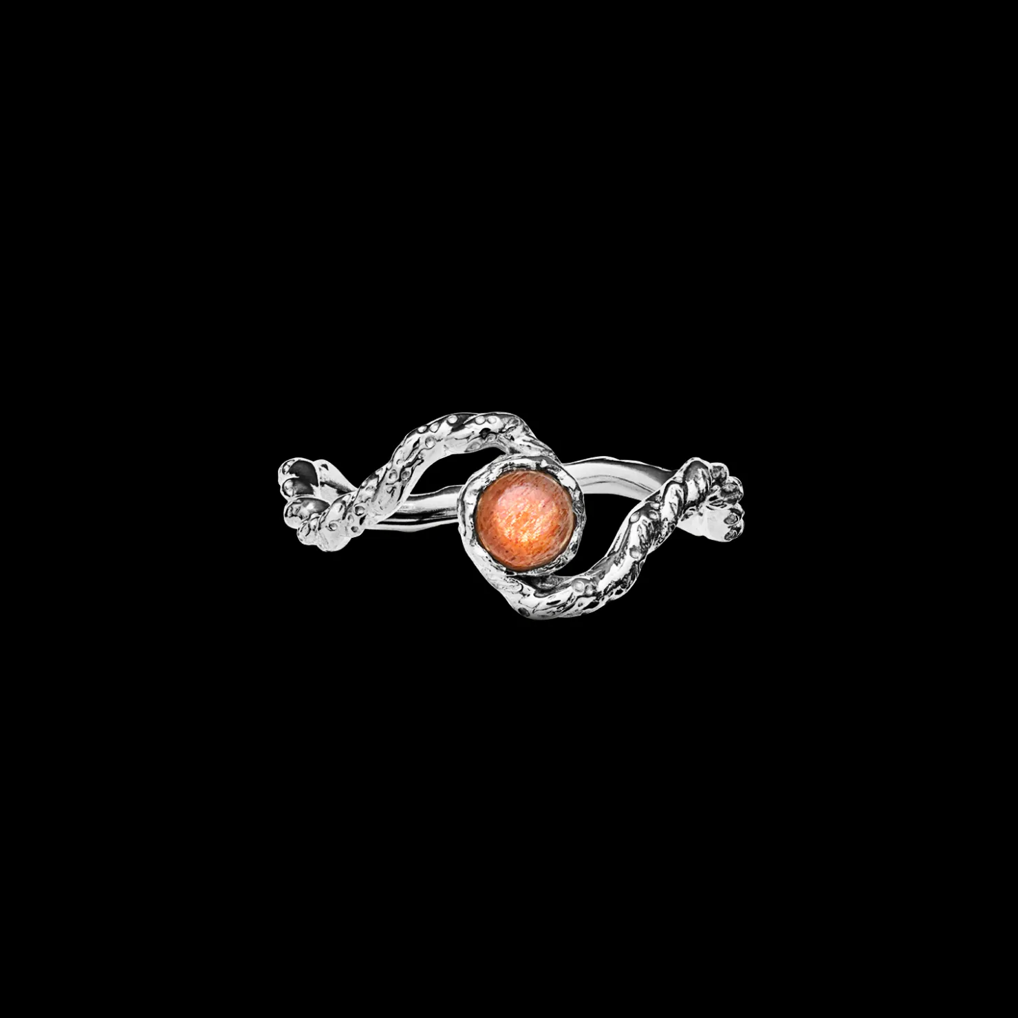 Maanesten Binah Ring Clearance