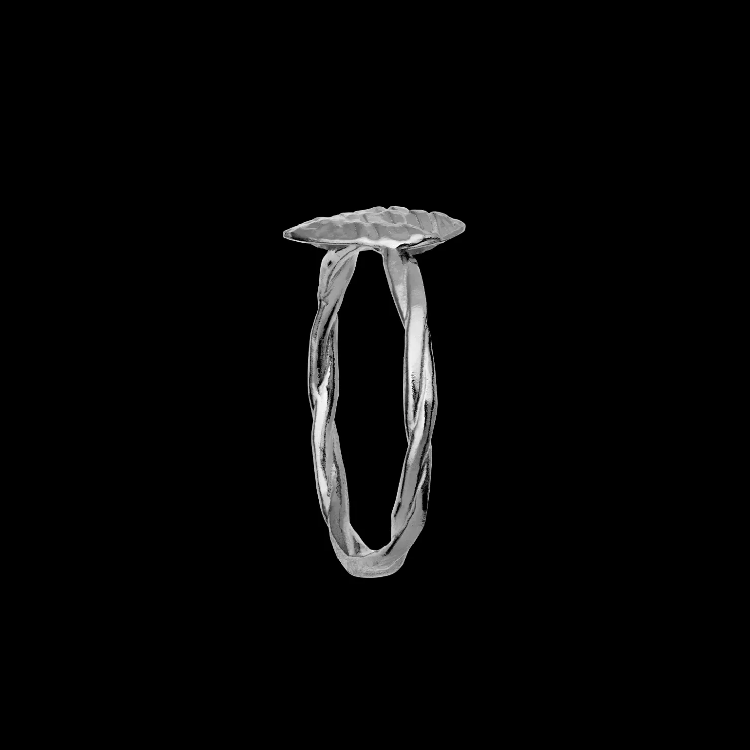 Maanesten Dwyn Ring Online